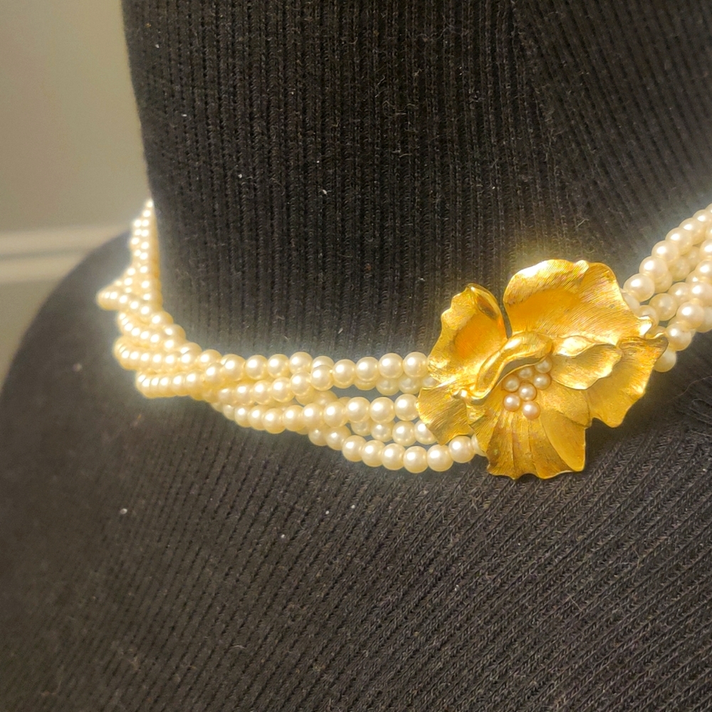Trifari Signed crown trifari 4 string pearl necklace